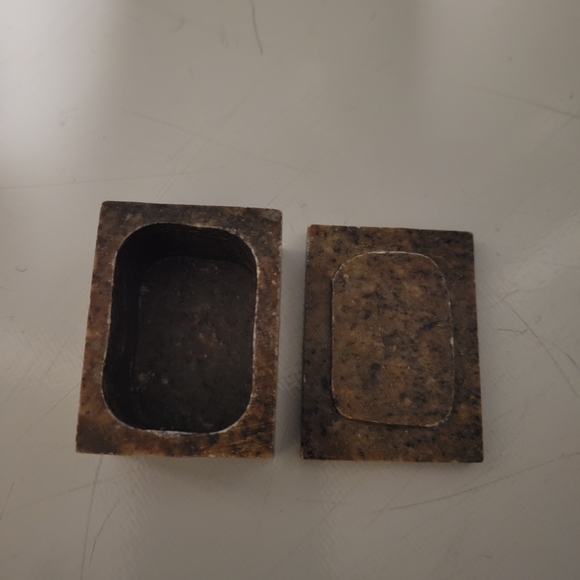 Stone Trinket Box with Pink Flower Inlay - Picture 2 of 3